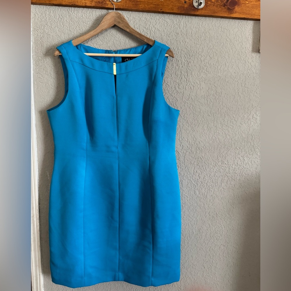 Chic Blue Sleeveless Sheath Dress for Work